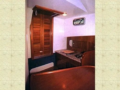 Rodman 747 — 4/5