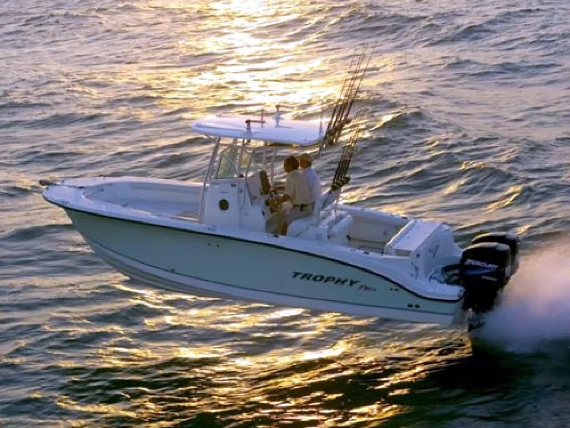 Trophy 2503 Center Console — 4/14