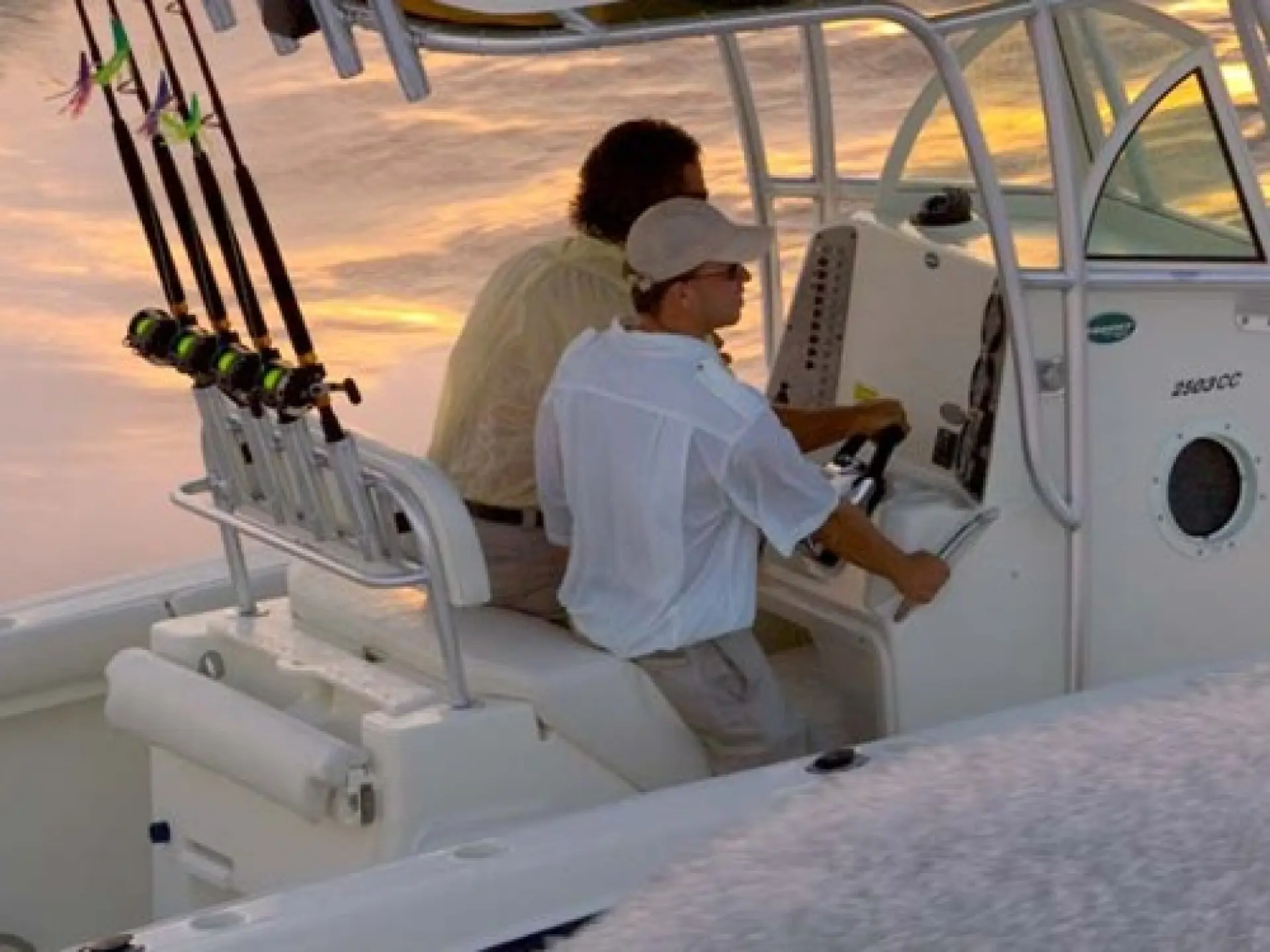 Trophy 2503 Center Console — 6/14