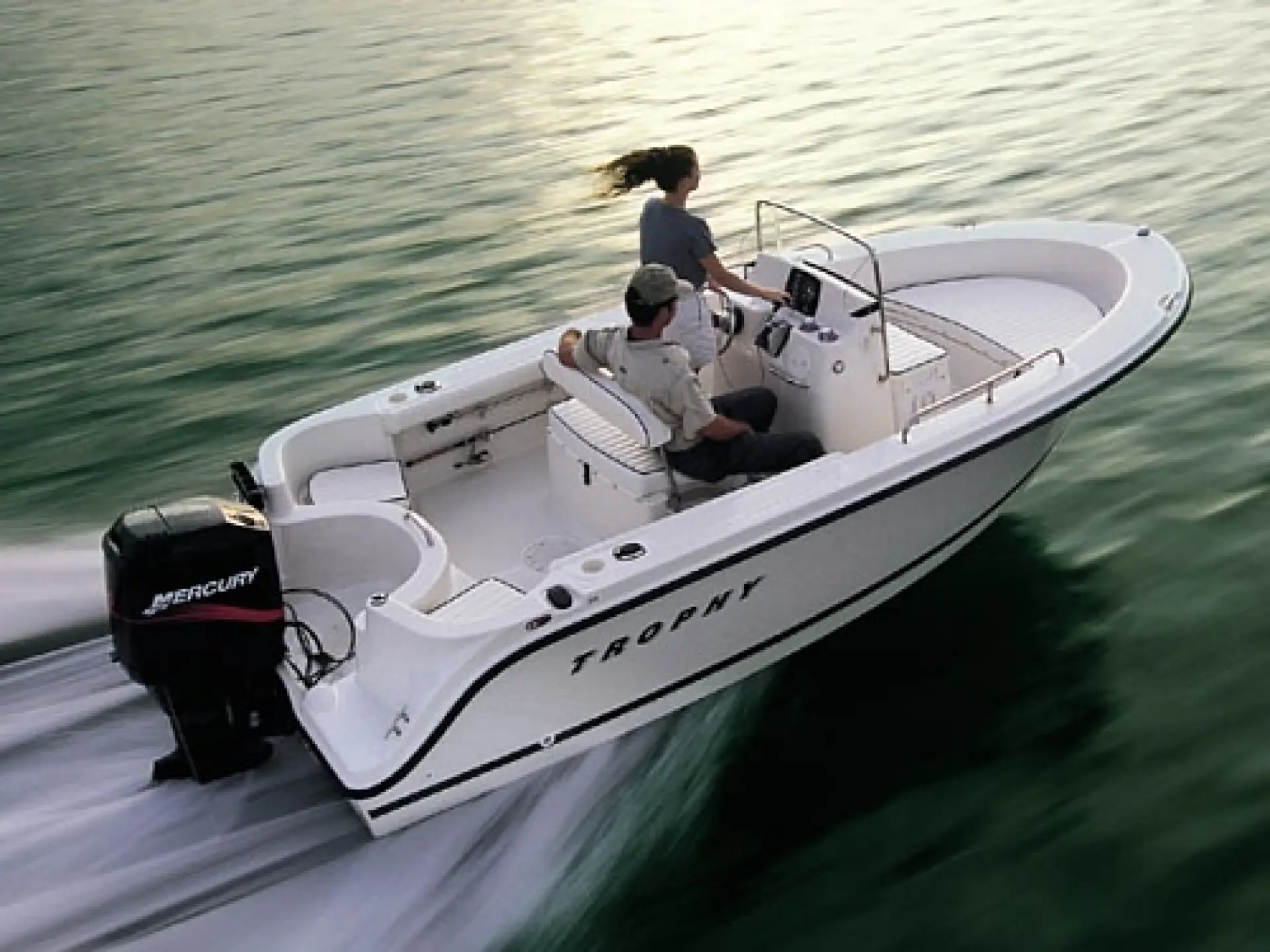 Trophy 1703 Center Console — 1/1