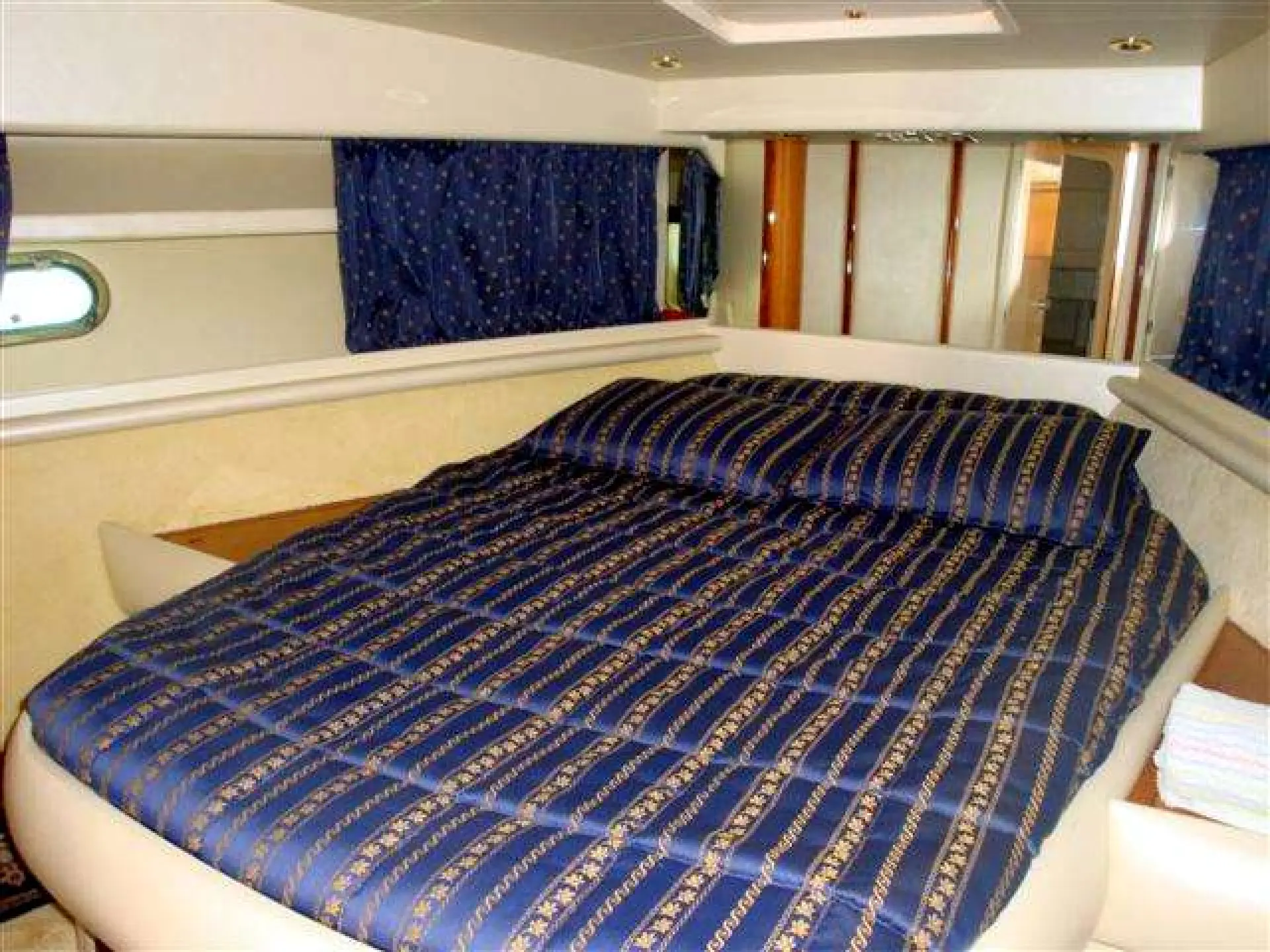 Azimut 36 — 6/7