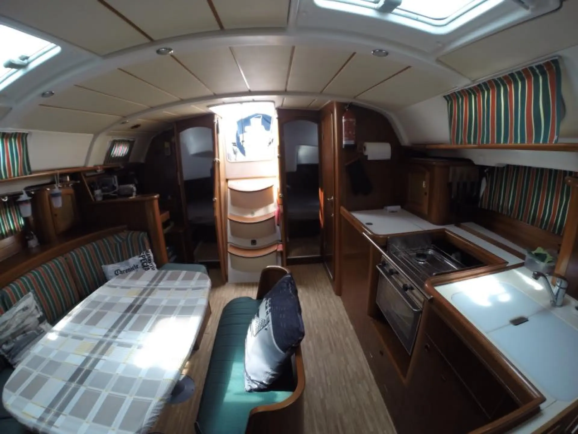 Oceanis Clipper 411 — 3/9