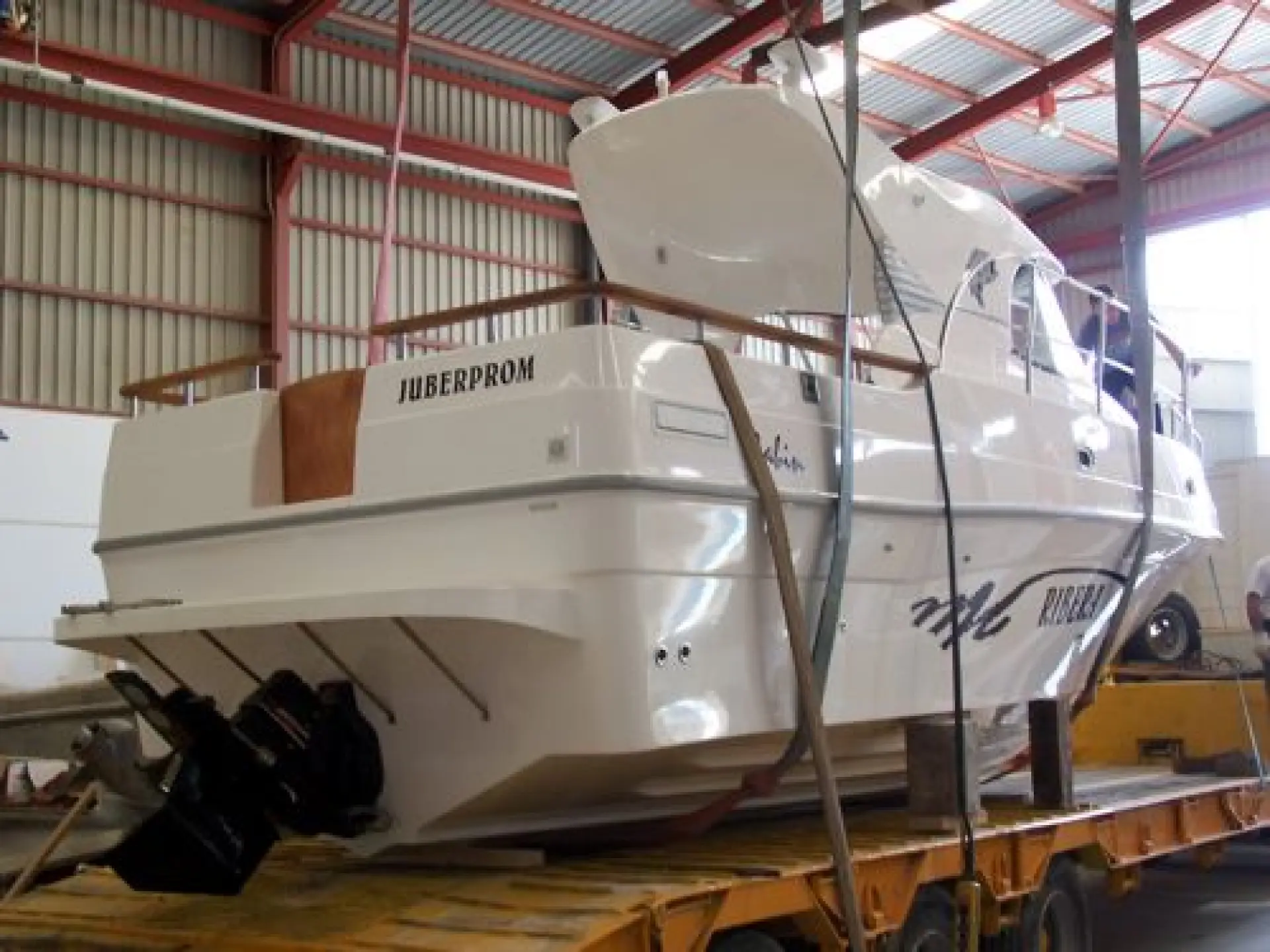Ribera 750 Cabin — 6/22