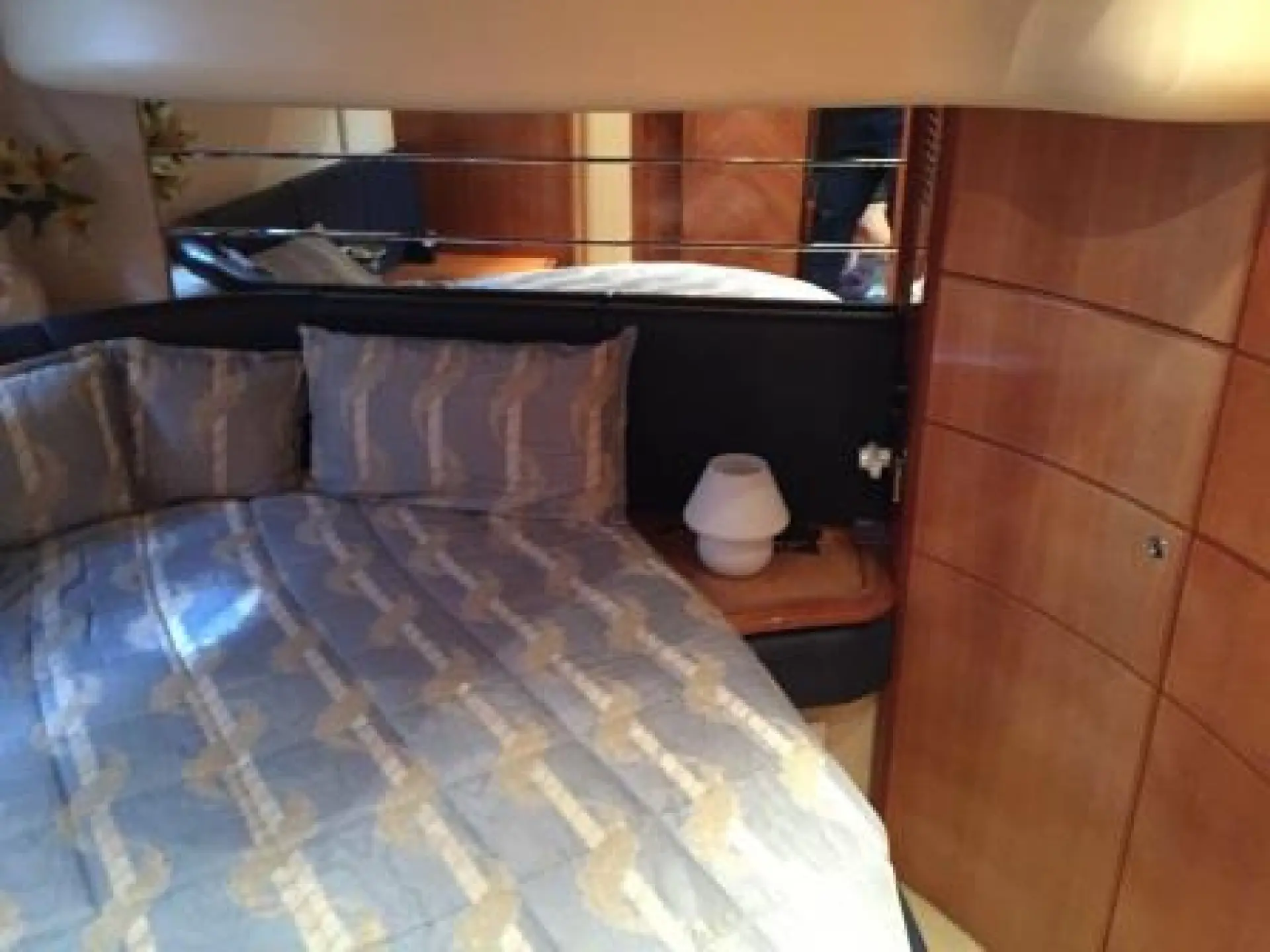 Azimut 46 — 9/42