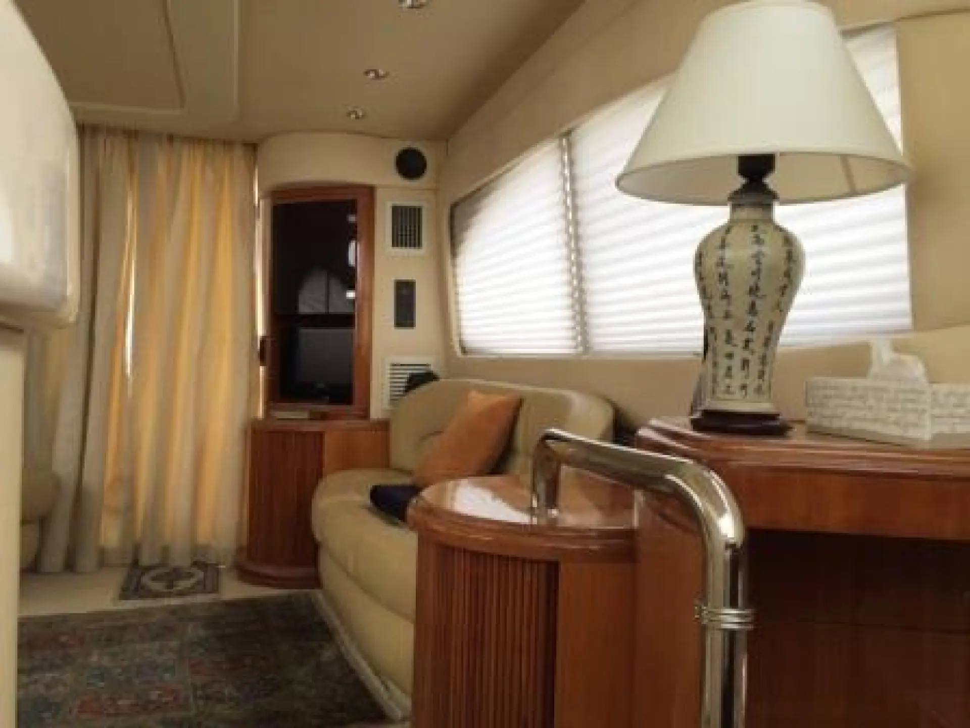 Azimut 46 — 18/42