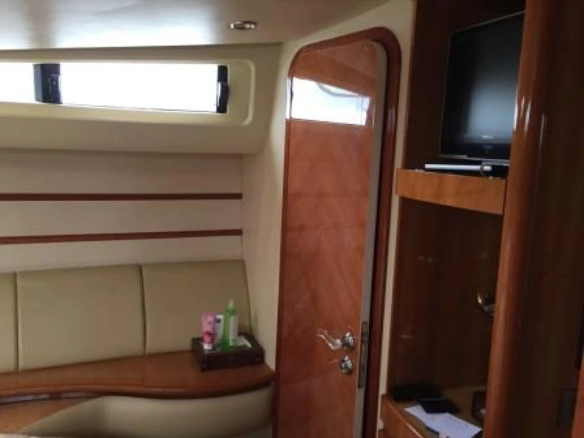 Azimut 46 — 24/42