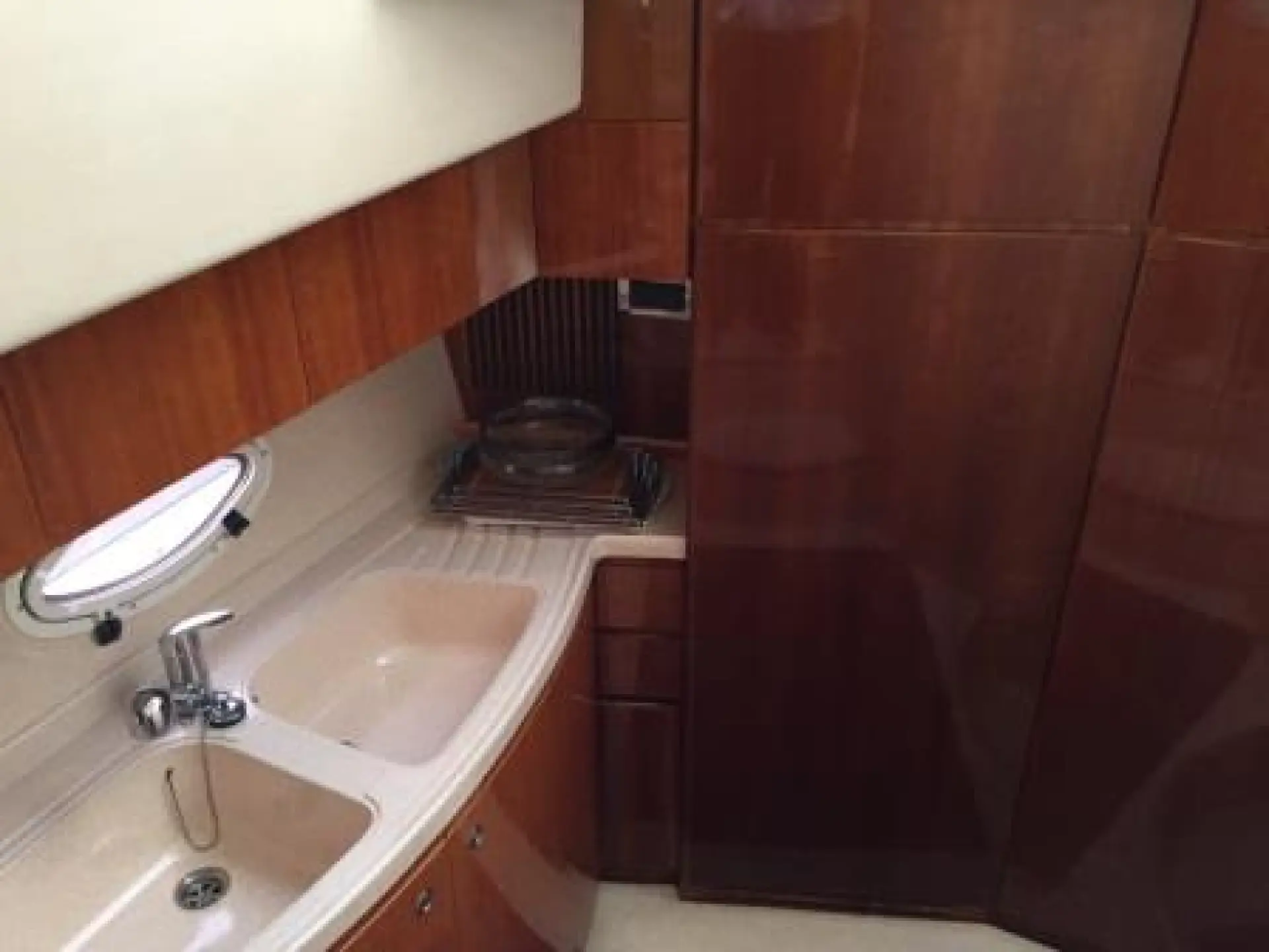 Azimut 46 — 37/42