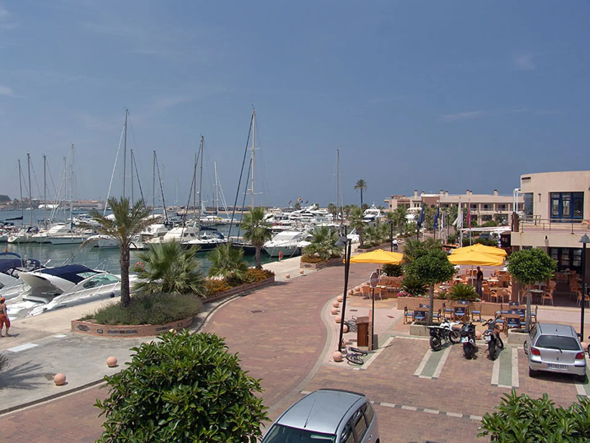 Marina de Denia 12m — 2/2