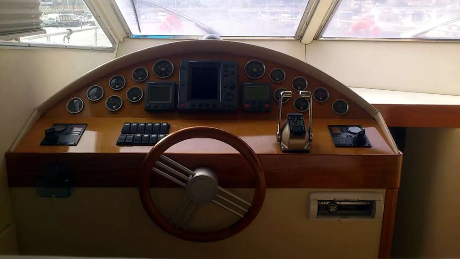 Astondoa 40 Fly — 6/8