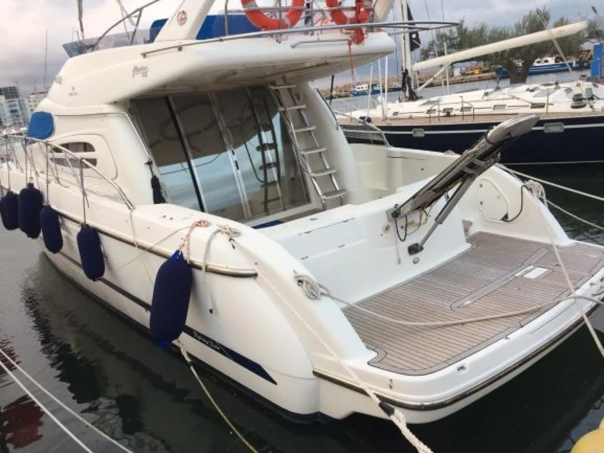 Cranchi Atlantique 48 — 2/18