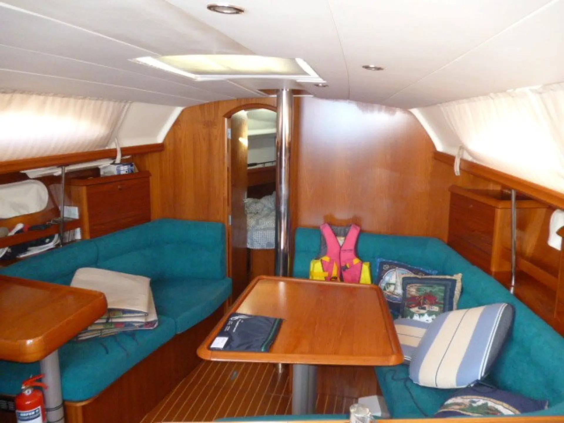 Sun Odyssey 37 — 3/9