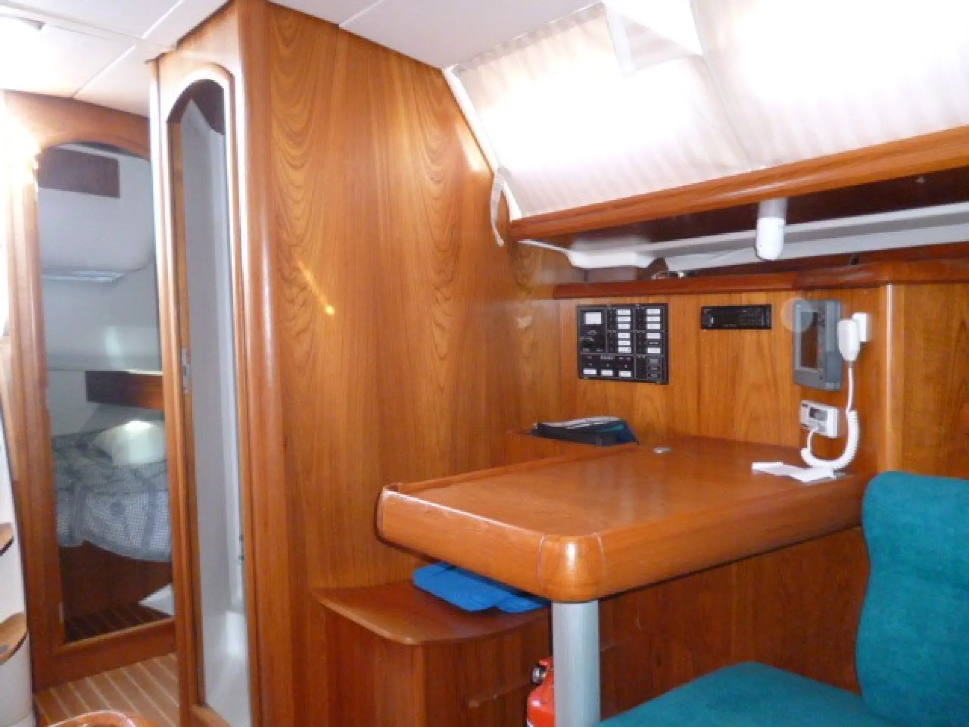Sun Odyssey 37 — 5/9