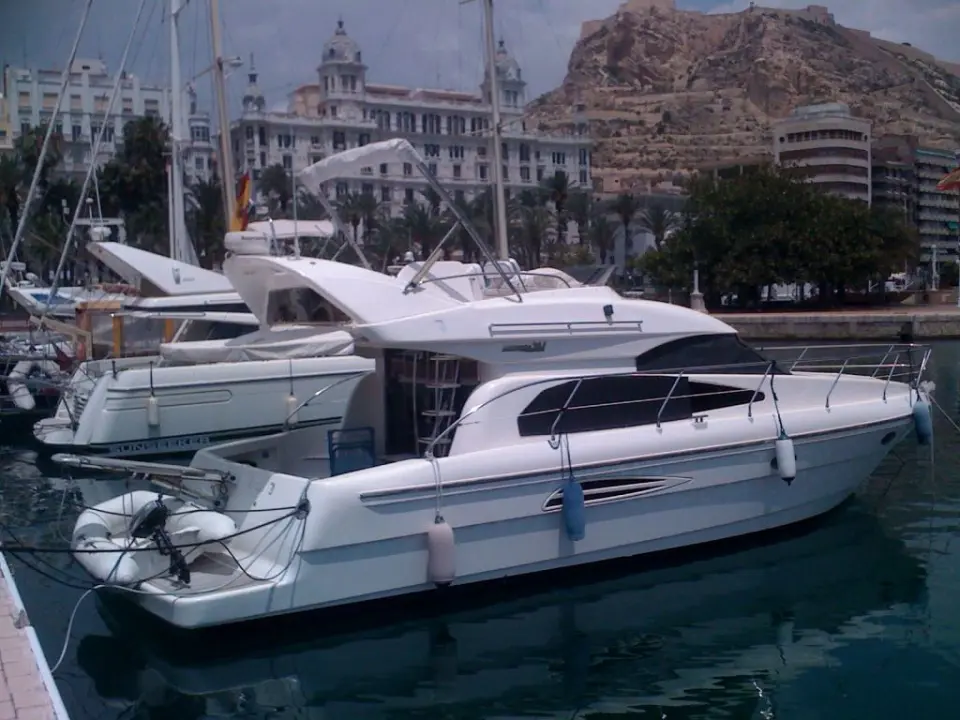 Astondoa 394 · 2004