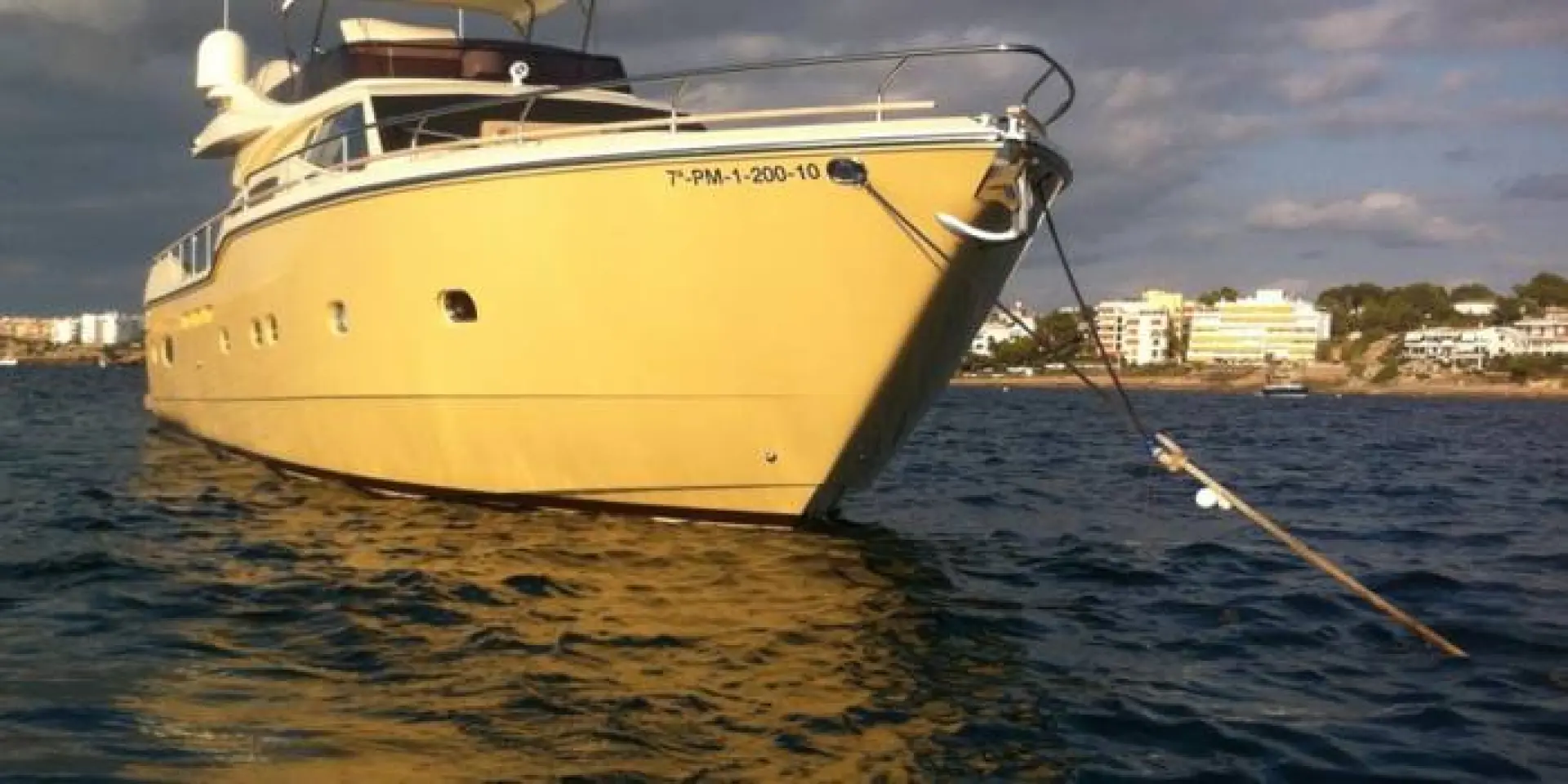 Ferretti Altura 69 — 1/2