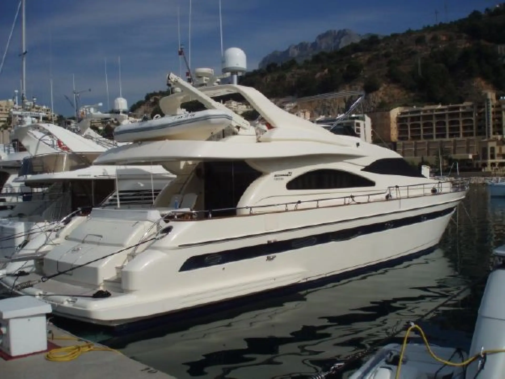 Astondoa 72 GLX - Milenium — 2/3