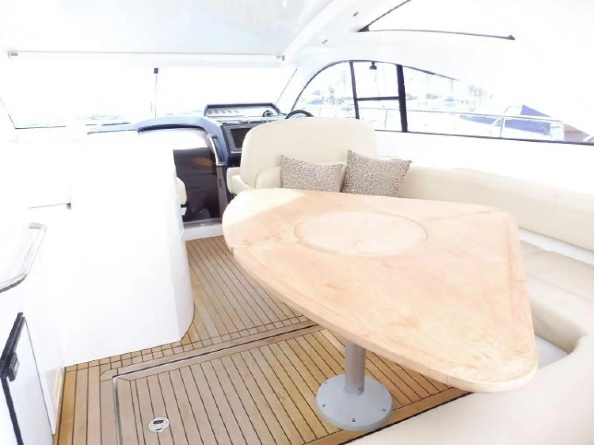 Fairline Targa 47 — 3/10