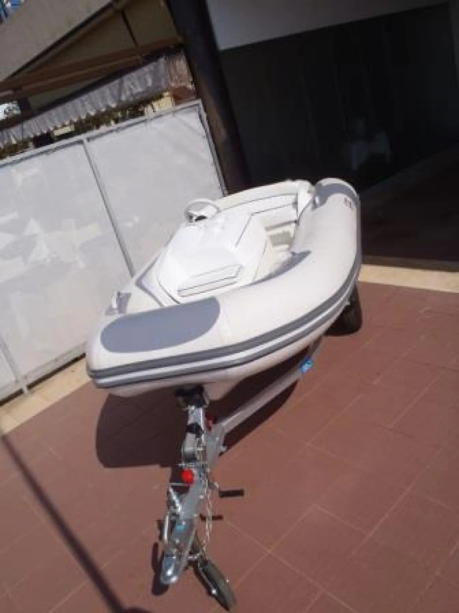 Avon Seasport 320 DL Jet — 2/8