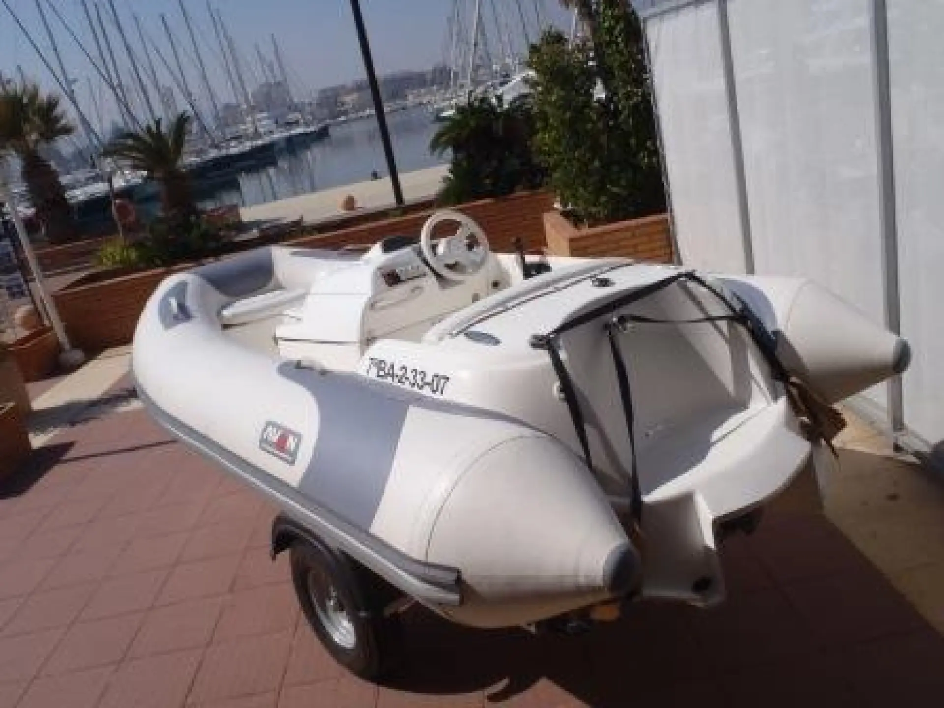 Avon Seasport 320 DL Jet — 4/8