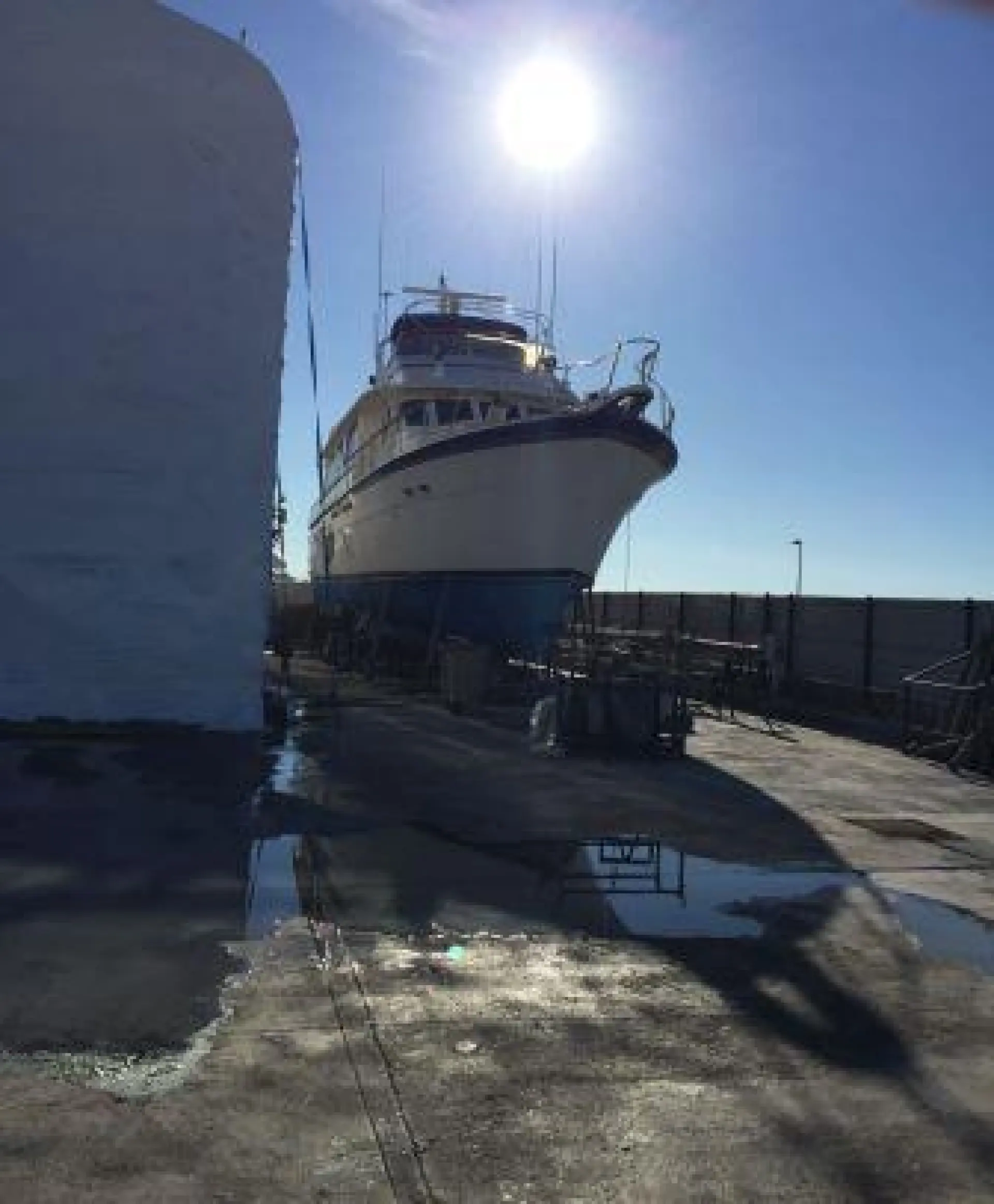 Hatteras 70 — 3/29
