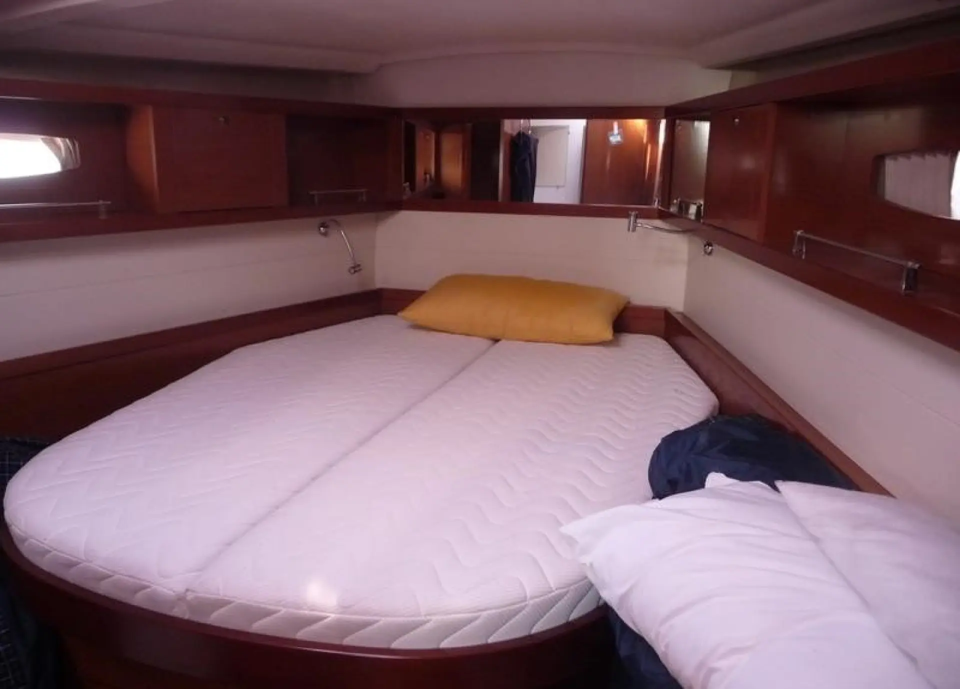 Beneteau Oceanis 50 Cruiser — 8/9