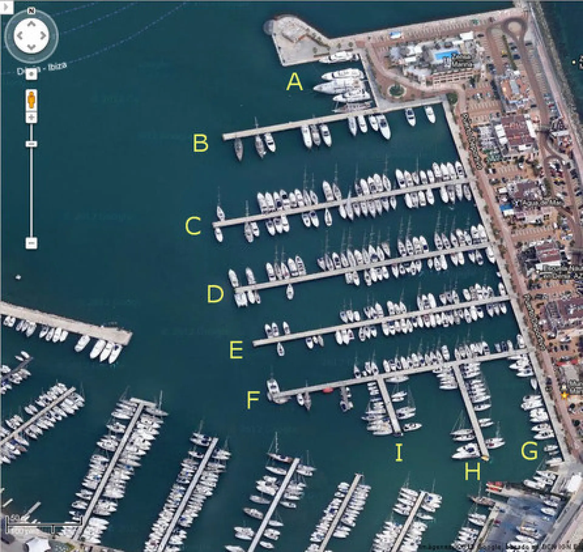 Marina de Denia 12m — 1/1