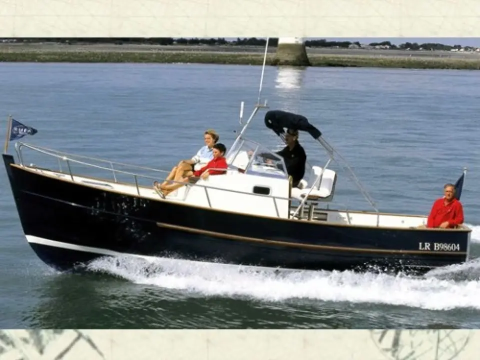 Rhea 750 Open