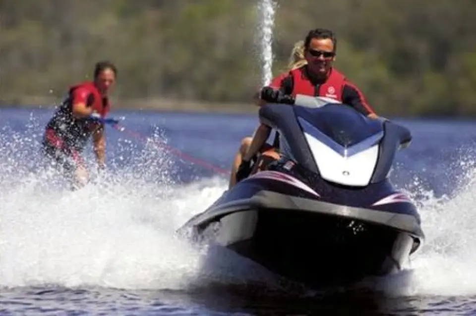 Esquí Náutico con Motos de agua