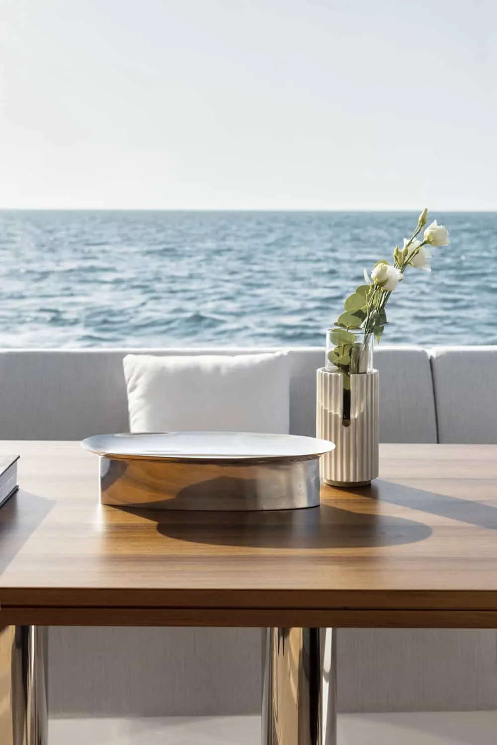 Azimut Fly 53: 17-metre, 53-foot flybridge yacht — 3/12