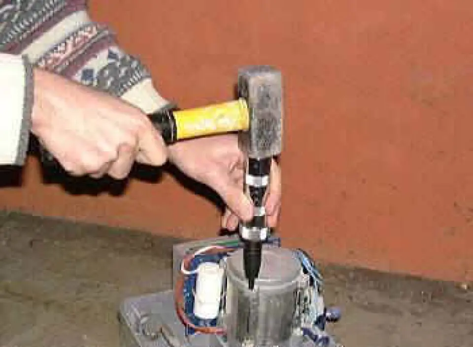 Desmontar tornillos oxidados