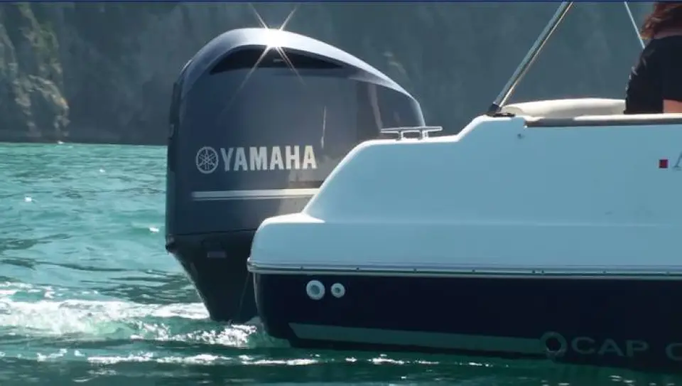 Ride Sea; Yamaha F350 V8, potencia segura