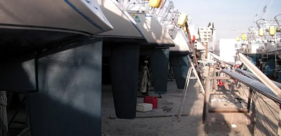 Reparar el timón de un barco