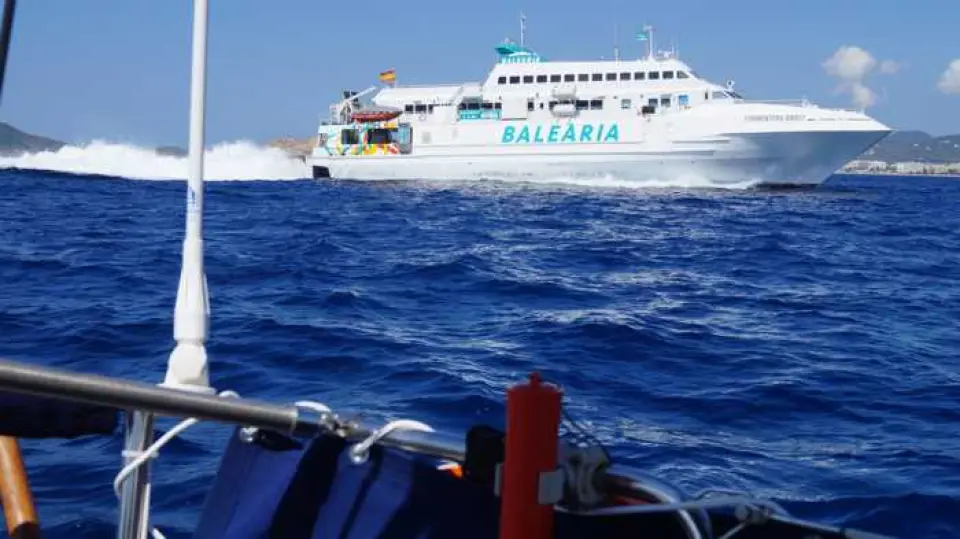 El AIS definitivo y cómo instalarlo en el barco; ¿opcional o fundamental? decídalo usted mismo