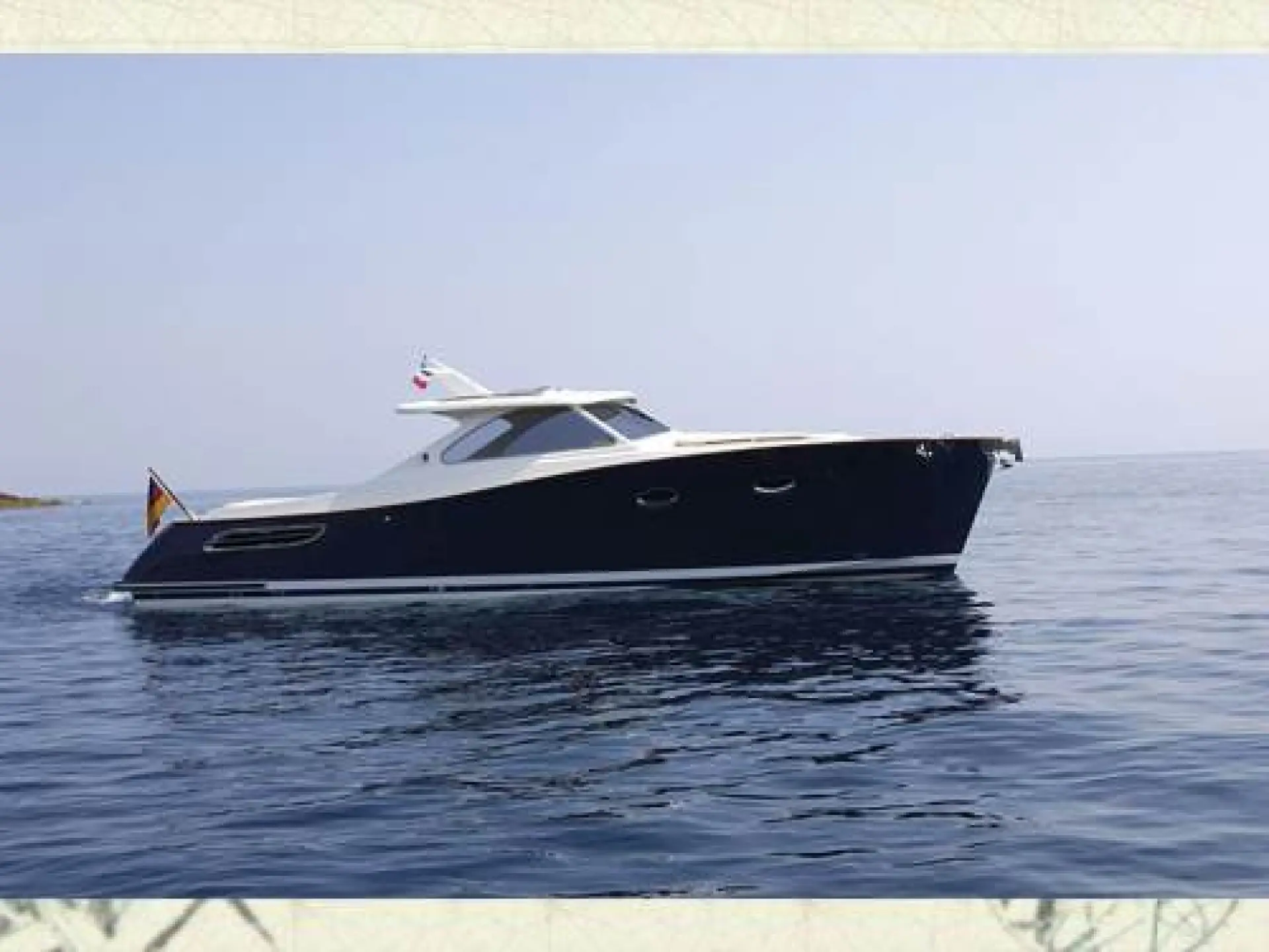 Grand Azur 33 Classic — 4/60