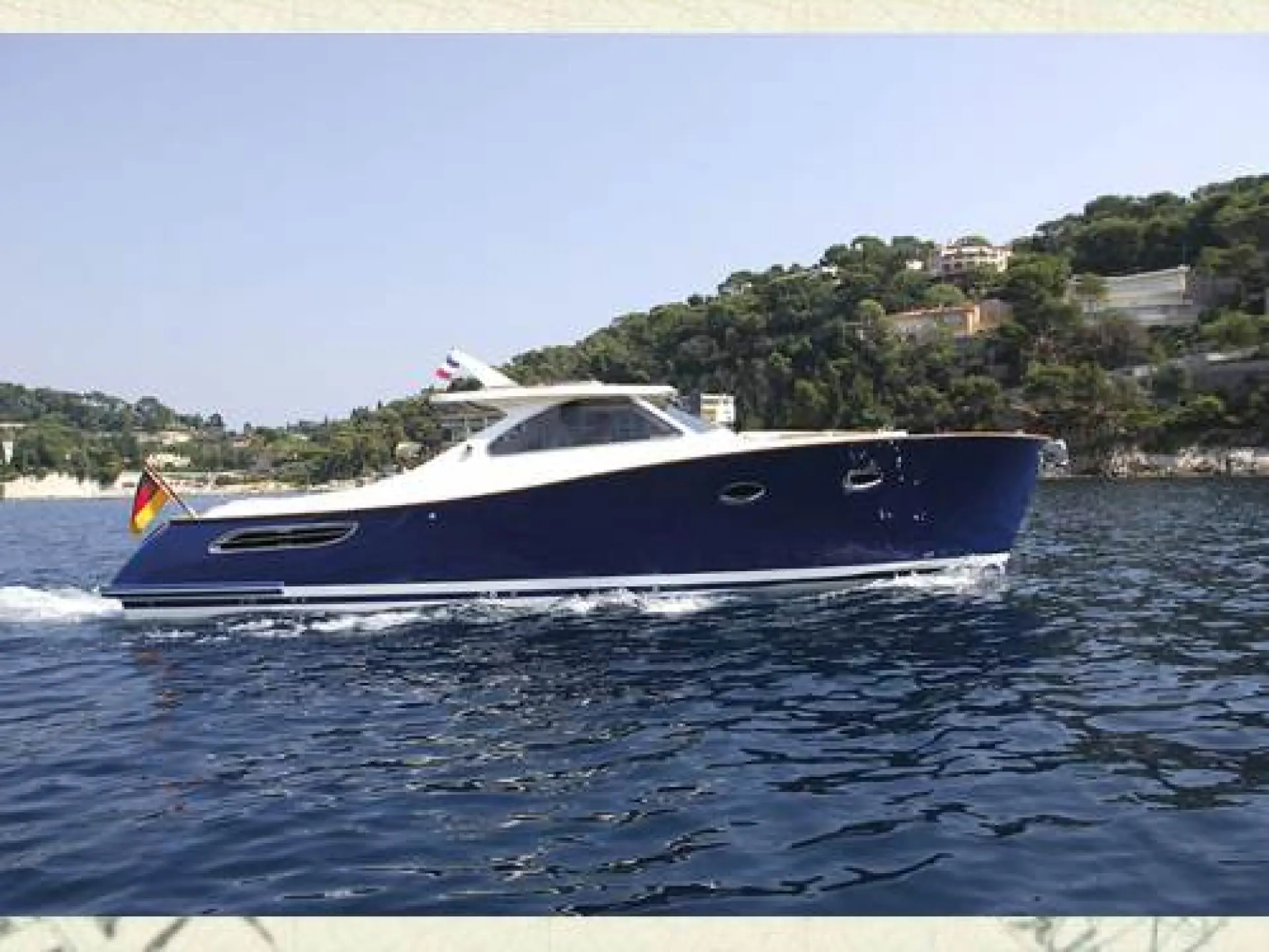 Grand Azur 33 Classic — 6/60