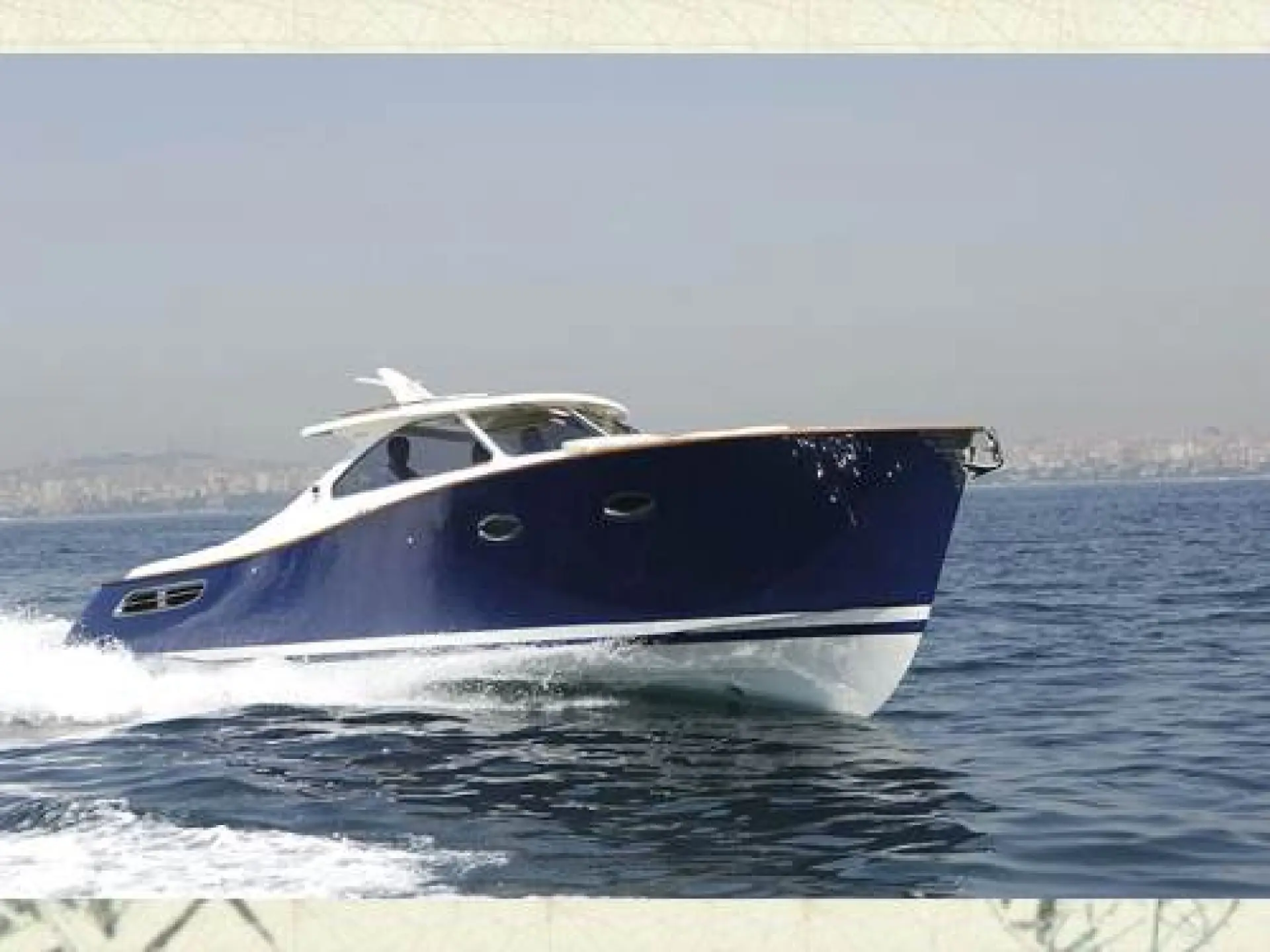 Grand Azur 33 Classic — 8/60