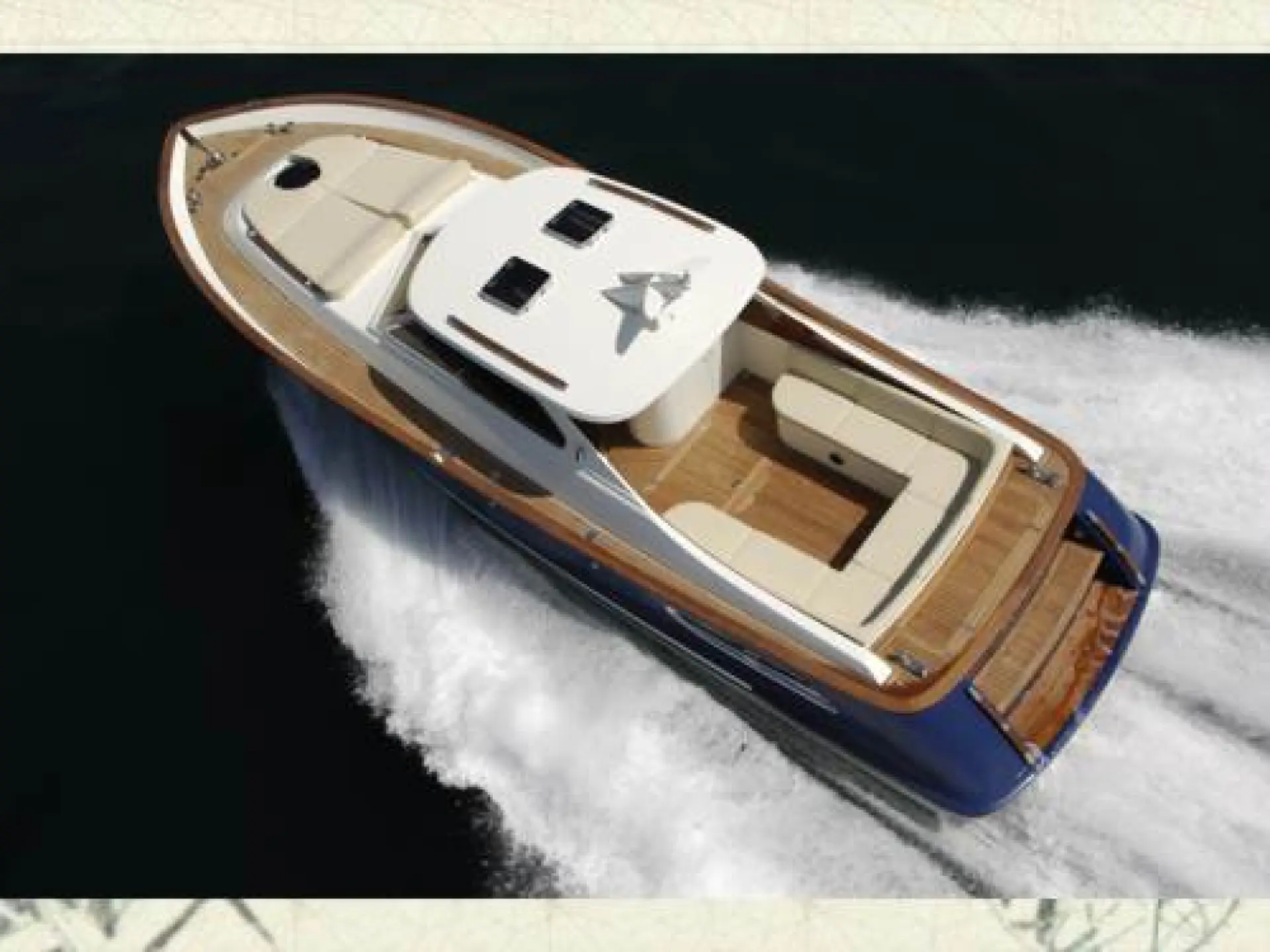 Grand Azur 33 Classic — 17/60