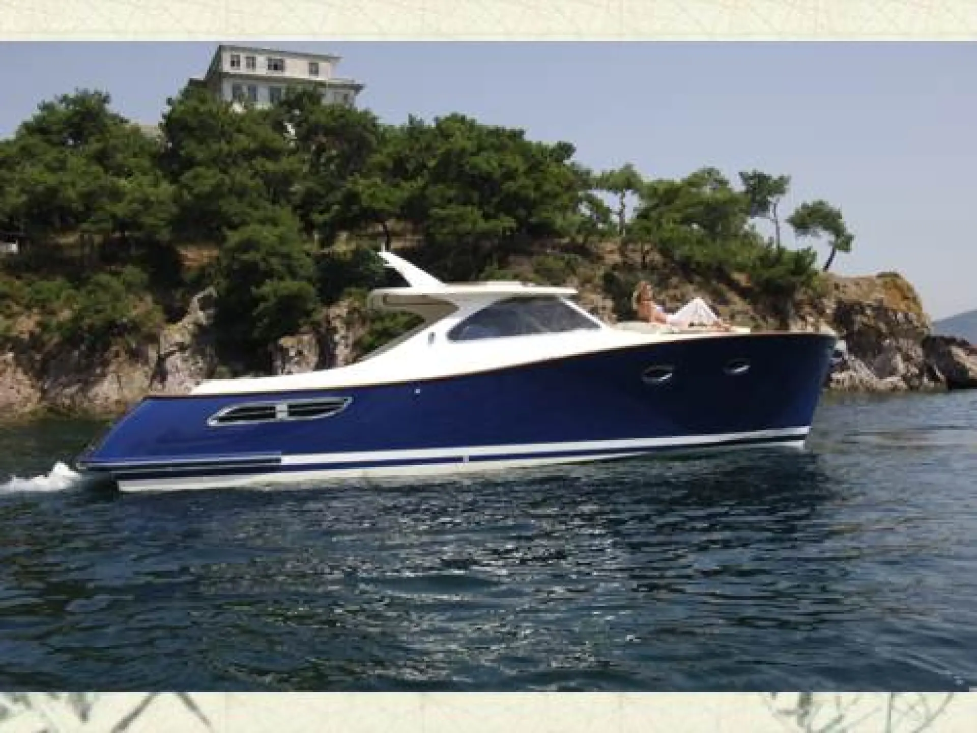 Grand Azur 33 Classic — 29/60