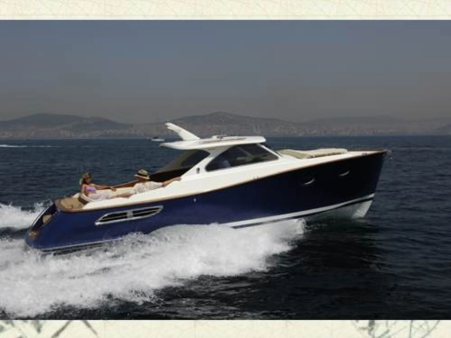 Grand Azur 33 Classic — 31/60