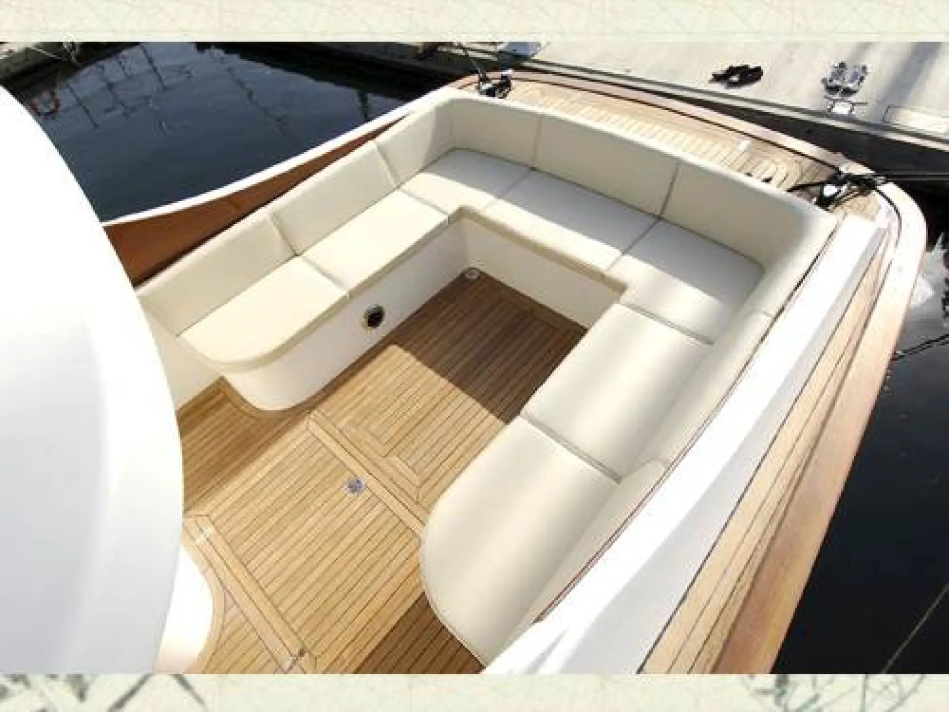 Grand Azur 33 Classic — 37/60