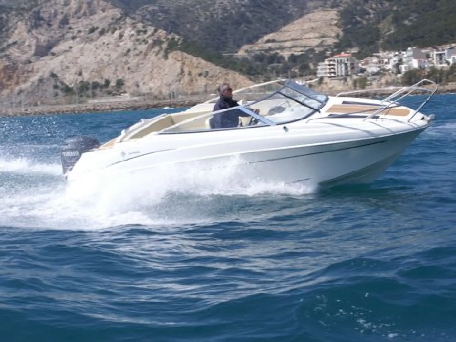 Cap Camarat 635 DC — 3/47
