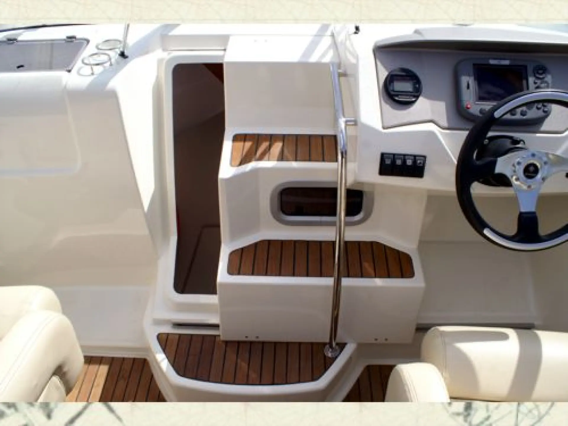 Cap Camarat 635 DC — 35/47