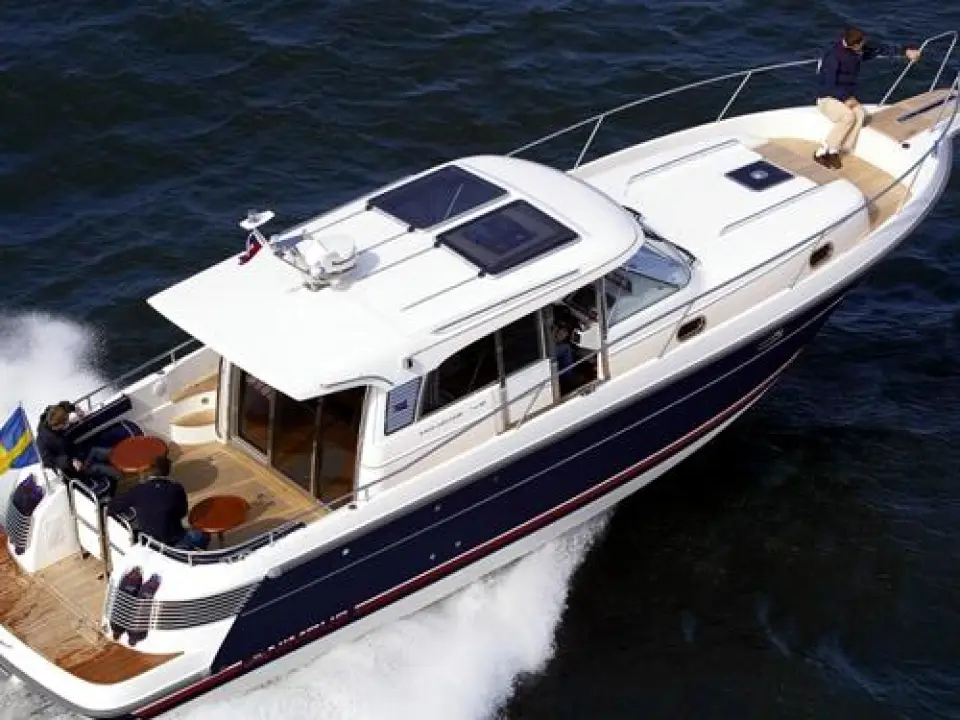 Nova 42 · 2005