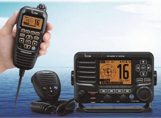 VHF Fija IC-M506 EuroAIS + HM-195